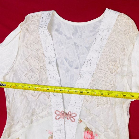 Womenโs Silk Boho Lace Kimono Romantic Rose Tunic Spencer Alexis Vintage Elegant - Picture 14 of 16